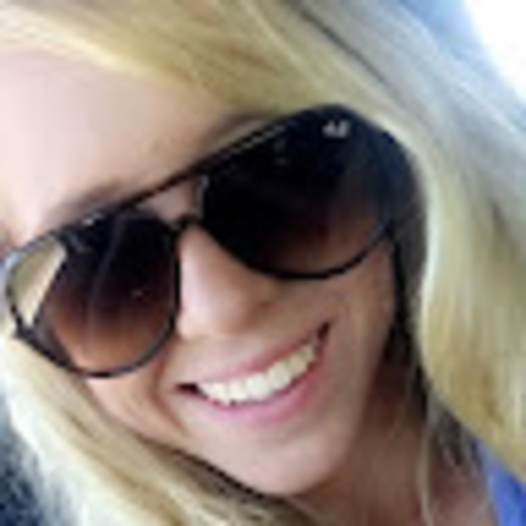 Meet your Posher, Kaylee - Picture 1 of 1